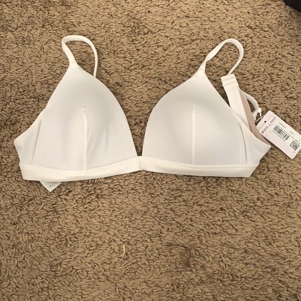 Lululemon deep sea swim too D cup